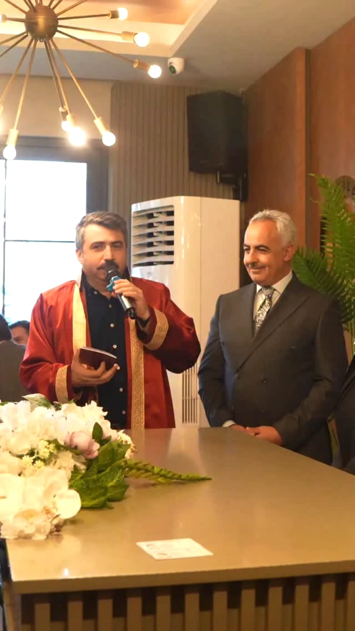 Bursa Yıldırım Belediye Başkanı Oktay Yılmaz'dan Gençlere Mutlulak Dileği Bursa Yıldırım Belediye Başkanı Oktay Yılmaz'dan Gençlere Mutlulak Dileği