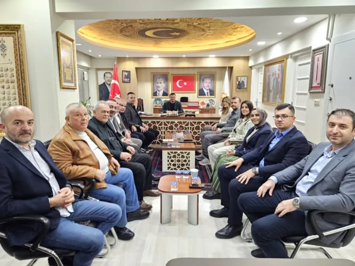 Balıkesir'in Hafızası Hidayet Hayat, Ak Parti İl Başkanlığı'nda Anılarını Paylaştı Balıkesir'in Hafızası Hidayet Hayat, Ak Parti İl Başkanlığı'nda Anılarını Paylaştı