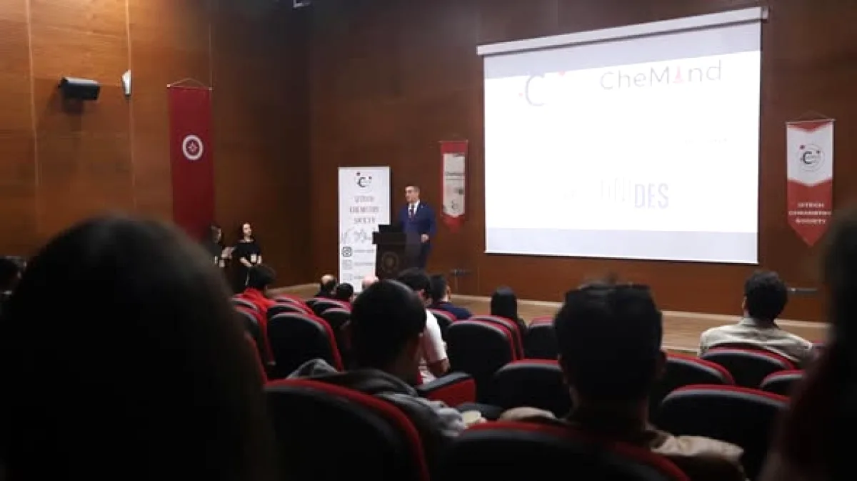 İYTE'de Öğrenciler İçin Akademi-Sektör Buluşması: CheMind Etkinliği İYTE'de Öğrenciler İçin Akademi-Sektör Buluşması: CheMind Etkinliği