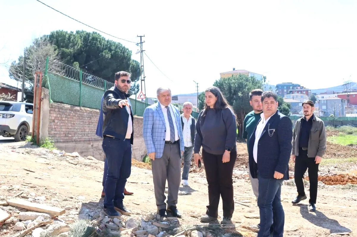 Sultanbeyli'de Eğitim Yatırımı: Yeni Okul İnşaatları Yerinde İncelendi Sultanbeyli'de Eğitim Yatırımı: Yeni Okul İnşaatları Yerinde İncelendi