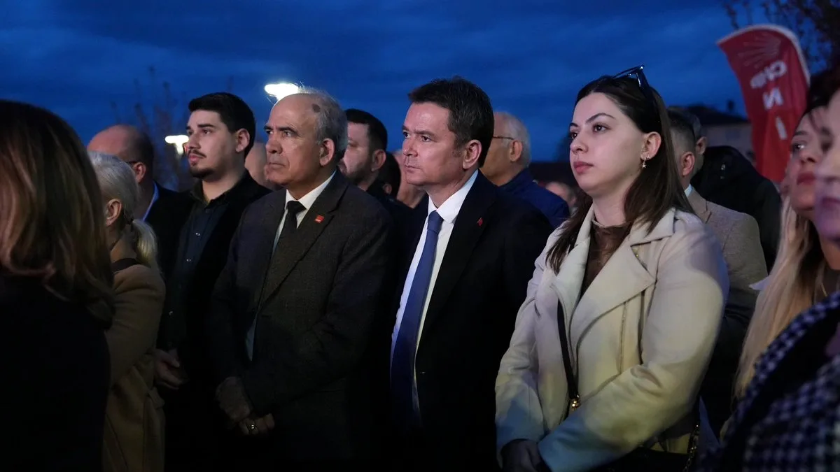 Bursa'da Demokrasi Mücadelesi: Erkan Aydın'dan Sert Açıklama Bursa'da Demokrasi Mücadelesi: Erkan Aydın'dan Sert Açıklama