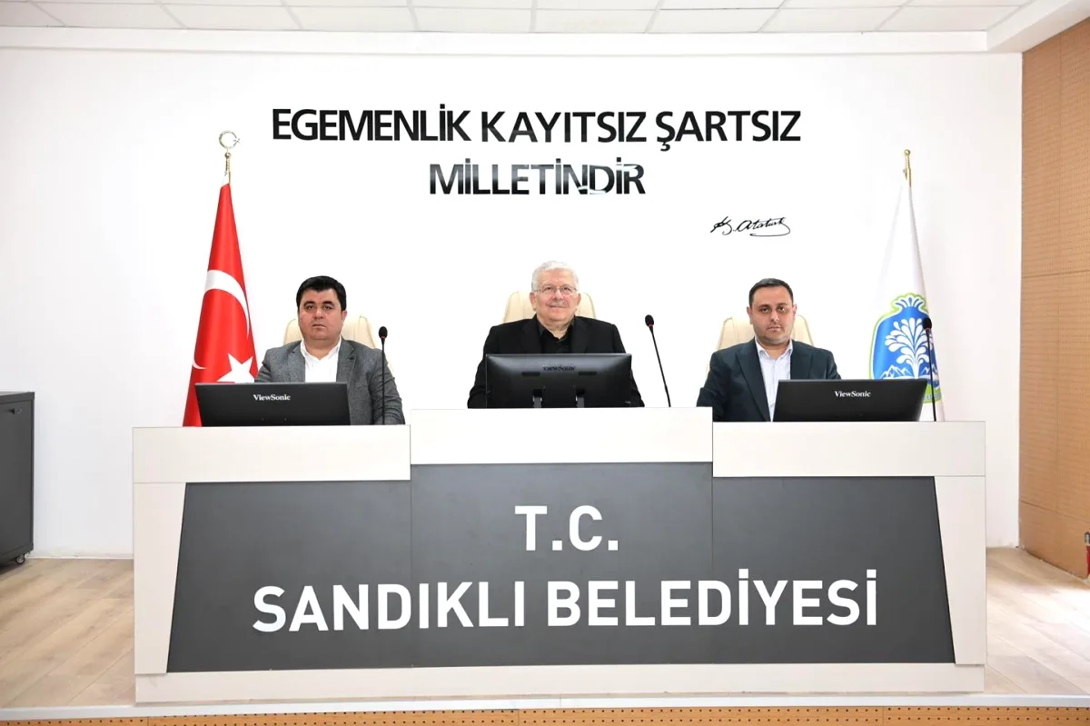 Sandıklı Belediyesi Nisan Ayı Meclis Toplantısı Gerçekleştirildi Sandıklı Belediyesi Nisan Ayı Meclis Toplantısı Gerçekleştirildi