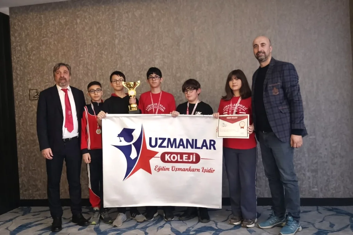 Yalova Uzmanlar Ortaokulu Satrançta Marmara İkincisi Oldu Yalova Uzmanlar Ortaokulu Satrançta Marmara İkincisi Oldu
