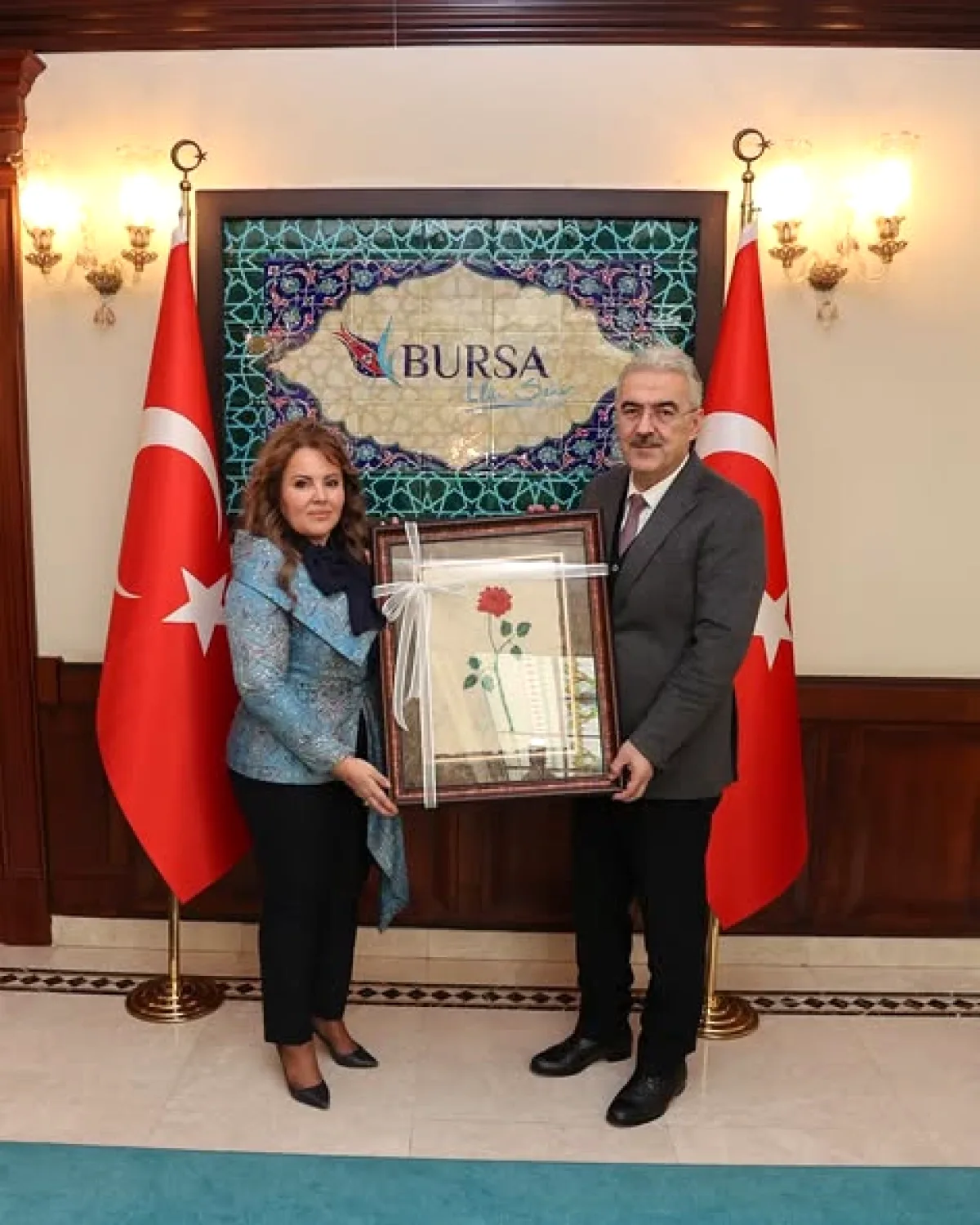 İl Kültür Müdürü İznik'te Çini Fırınları Kazısını İnceledi İl Kültür Müdürü İznik'te Çini Fırınları Kazısını İnceledi
