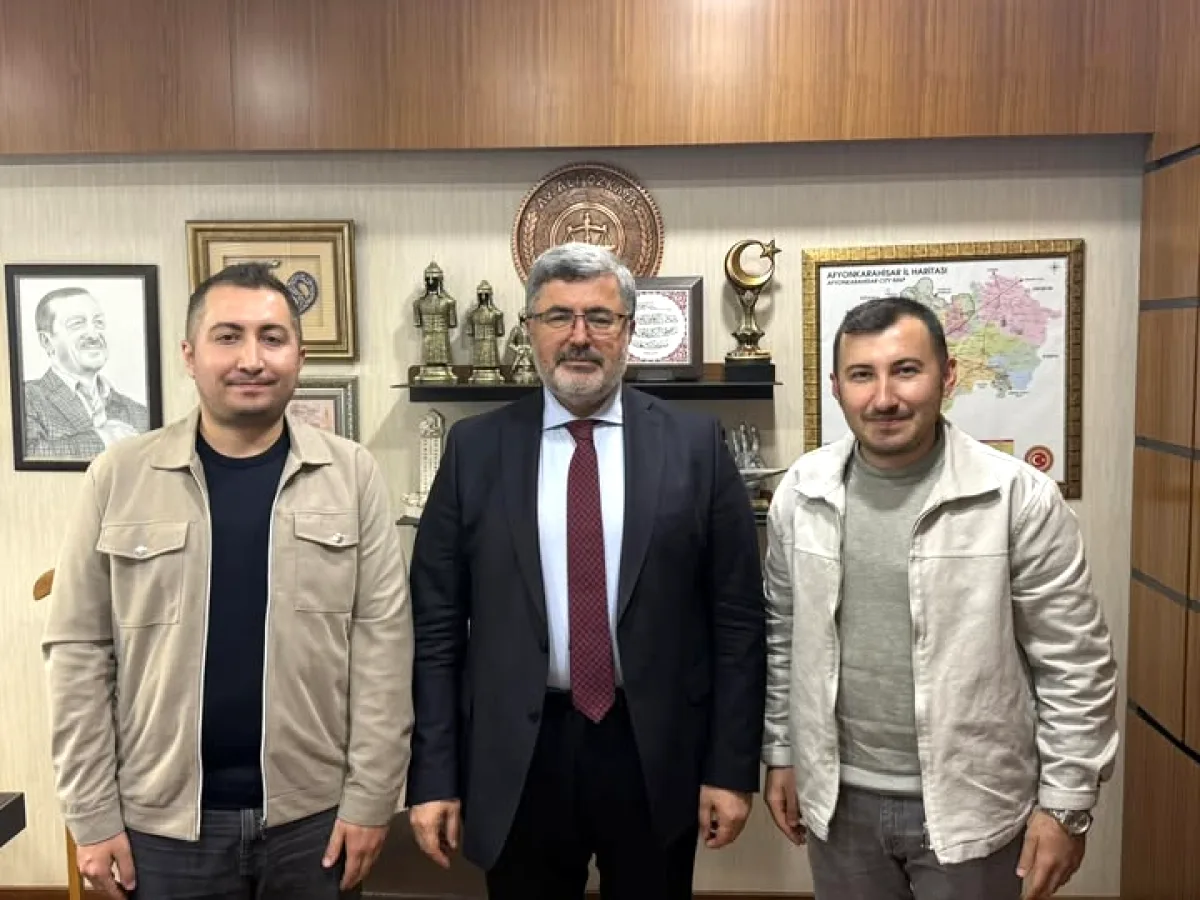 Afyonkarahisar Milletvekili Özkaya, Dinar Postası Sahiplerini TBMM'de Ağırladı Afyonkarahisar Milletvekili Özkaya, Dinar Postası Sahiplerini TBMM'de Ağırladı