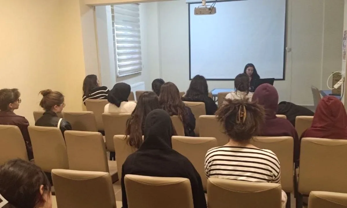 Afyonkarahisar'da Öğrencilere Öfke Kontrolü Atölyesi Düzenlendi Afyonkarahisar'da Öğrencilere Öfke Kontrolü Atölyesi Düzenlendi