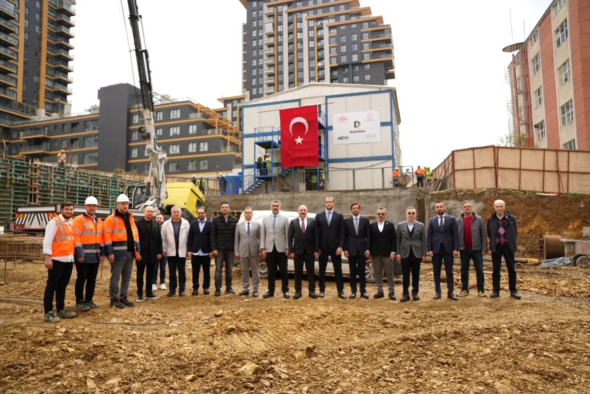 Kartal'da Eğitim Yatırımı: 26 Derslikli Okul Projesi Hayata Geçiyor Kartal'da Eğitim Yatırımı: 26 Derslikli Okul Projesi Hayata Geçiyor