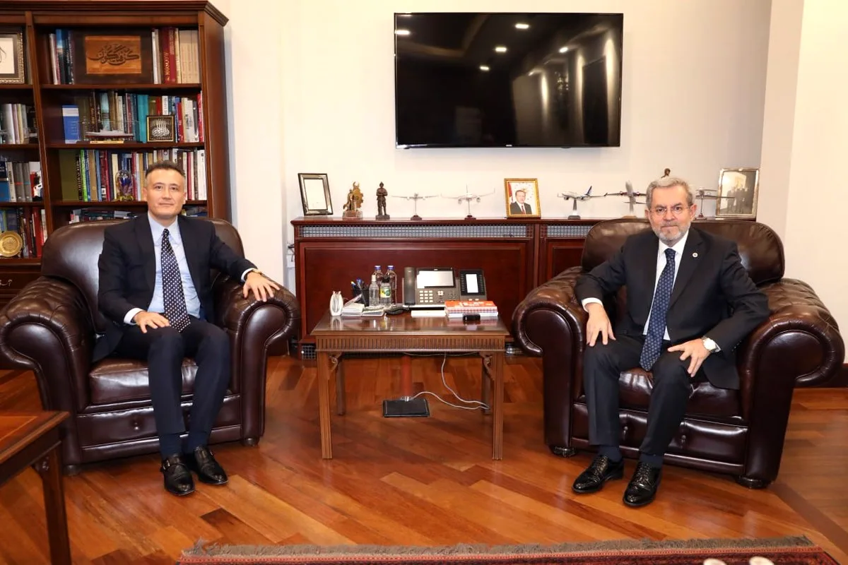 Necdet Ünüvar'dan Ayaş Kaymakamı'na Teşekkür Necdet Ünüvar'dan Ayaş Kaymakamı'na Teşekkür