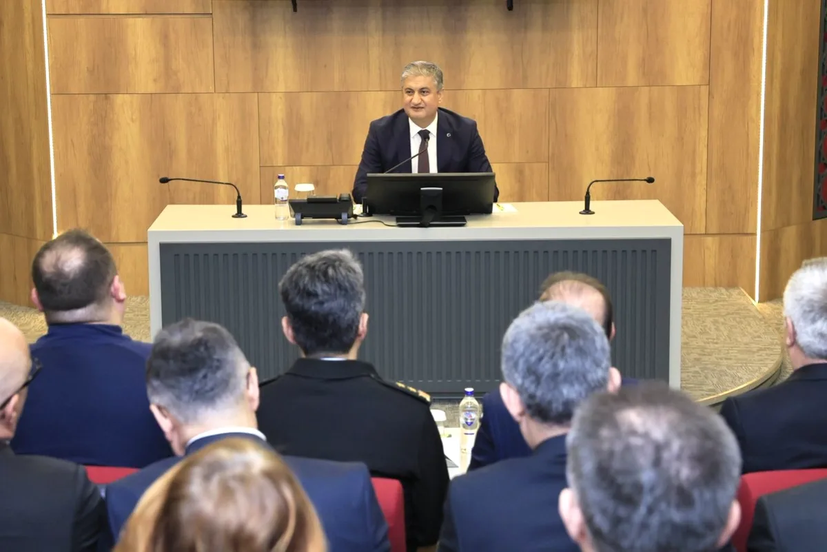 Adana Valisi Yavuz: 2.5 Milyon Nüfus İçin Ortak Akıl Vurgusu Adana Valisi Yavuz: 2.5 Milyon Nüfus İçin Ortak Akıl Vurgusu