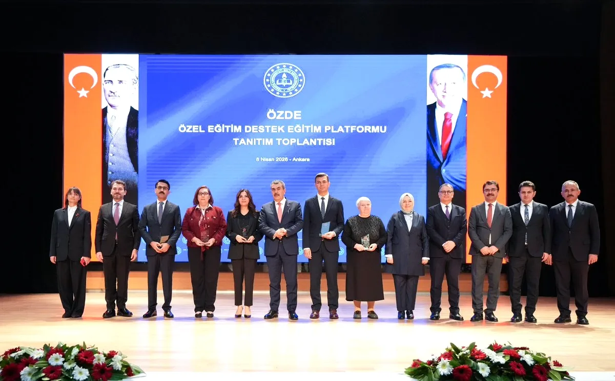 Özel Eğitim Dijital Platformu ÖZDE, 23 Nisan'da Öğrencilerle Buluşuyor Özel Eğitim Dijital Platformu ÖZDE, 23 Nisan'da Öğrencilerle Buluşuyor