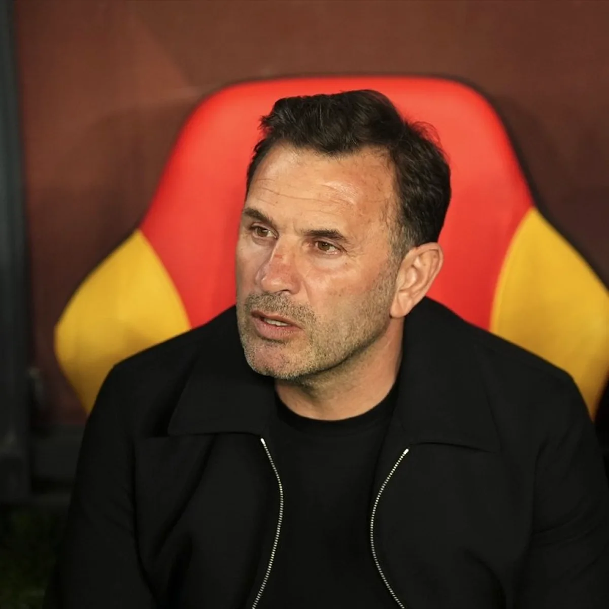 Okan Buruk İsyan Etti: "İçeride Hainlik Yapılıyor, Kadro Sızdırılıyor" Okan Buruk İsyan Etti: "İçeride Hainlik Yapılıyor, Kadro Sızdırılıyor"
