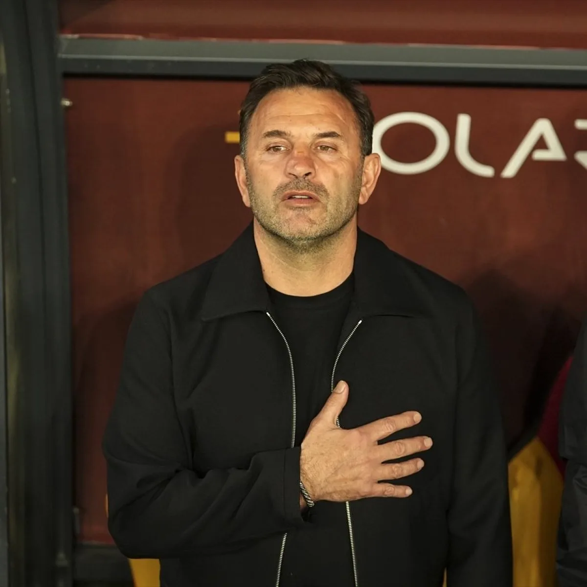 Okan Buruk'tan Osimhen Açıklaması: Gençlerbirliği Maçında Dönüyor mu? Okan Buruk'tan Osimhen Açıklaması: Gençlerbirliği Maçında Dönüyor mu?