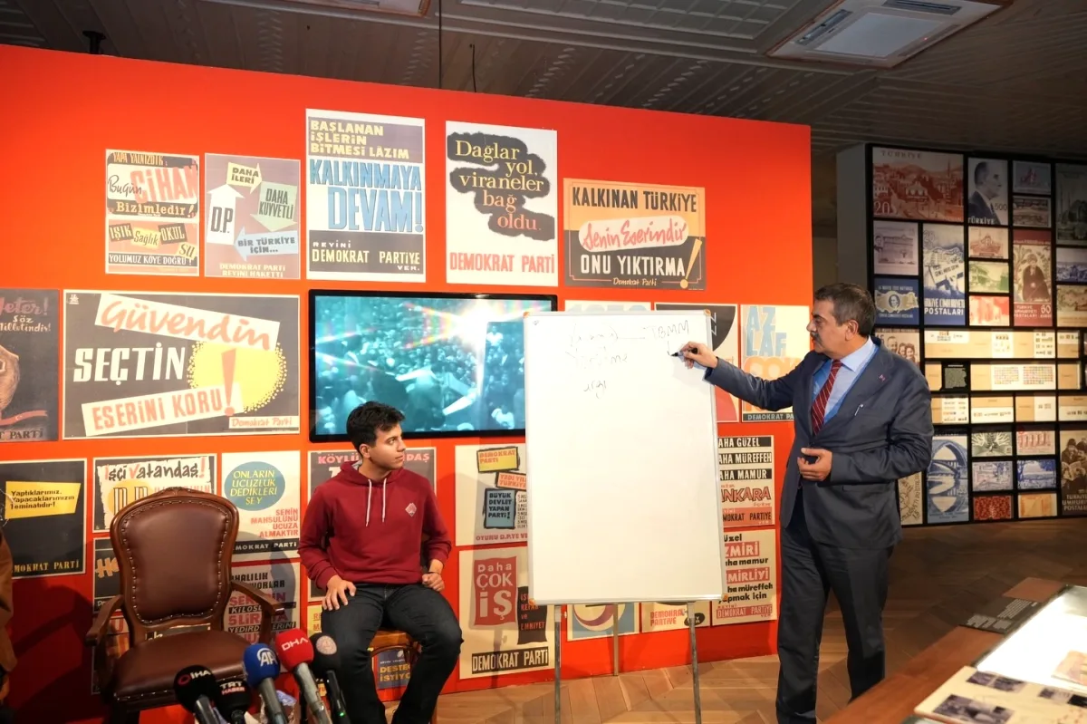 Bakan Tekin'den Müzelerin Eğitimdeki Rolüne Vurgu Bakan Tekin'den Müzelerin Eğitimdeki Rolüne Vurgu