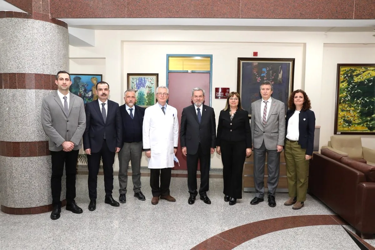 Necdet Ünüvar Hastane Yönetimi Toplantısı Gerçekleştirdi Necdet Ünüvar Hastane Yönetimi Toplantısı Gerçekleştirdi