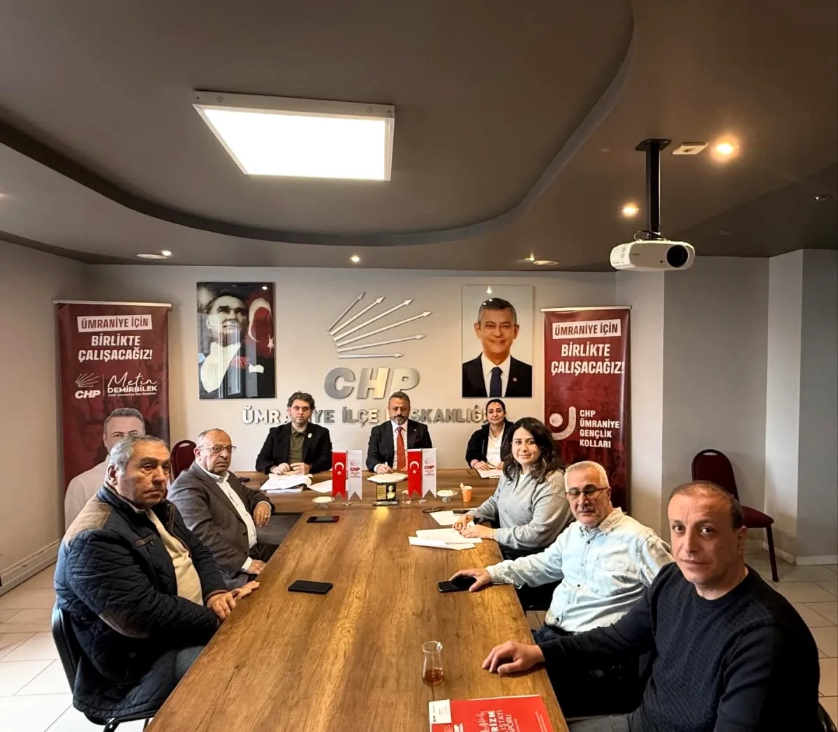 CHP Ümraniye, 6 Nisan Meclis Toplantısı Öncesi Strateji Belirledi CHP Ümraniye, 6 Nisan Meclis Toplantısı Öncesi Strateji Belirledi