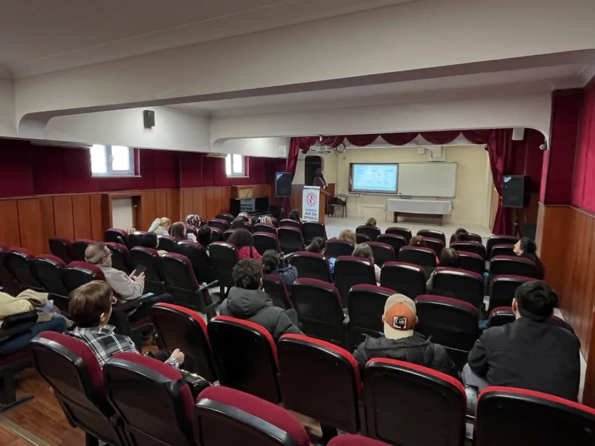 Bayrampaşa'da Öğretmenlere Kanser Farkındalık Semineri Bayrampaşa'da Öğretmenlere Kanser Farkındalık Semineri