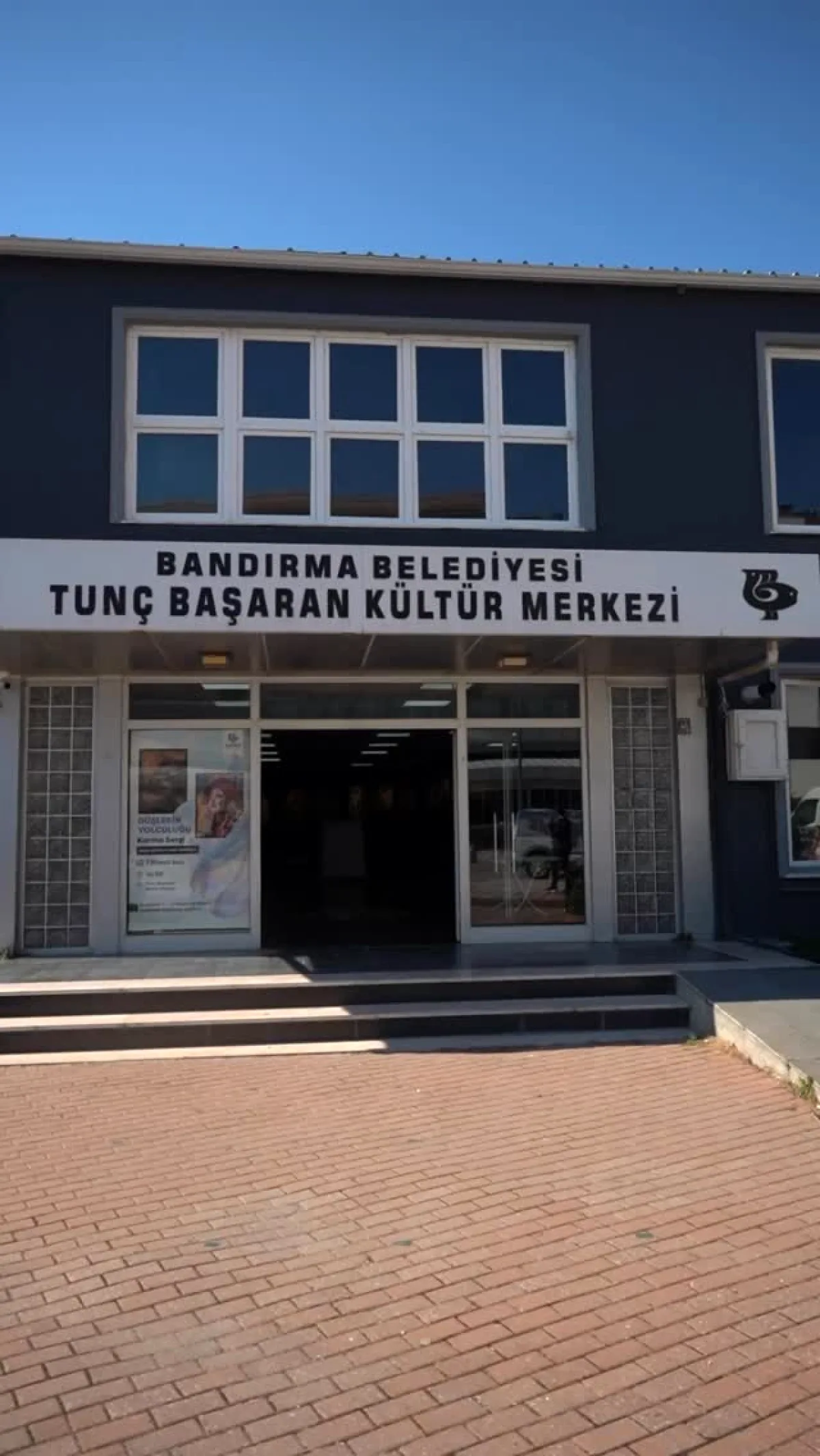 Bandırma'da Sanatın Renkleri: Düşlerin Yolculuğu Sergisi Açıldı Bandırma'da Sanatın Renkleri: Düşlerin Yolculuğu Sergisi Açıldı