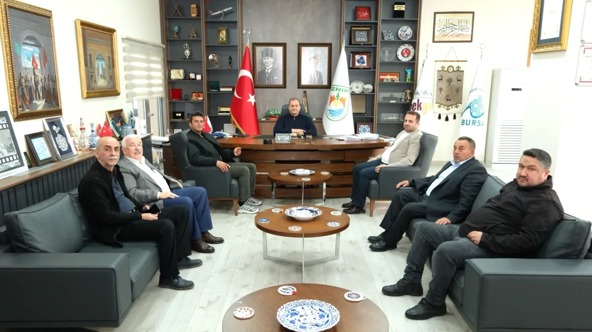İznik'te Muhtarlar Belediyede Ağırlandı İznik'te Muhtarlar Belediyede Ağırlandı