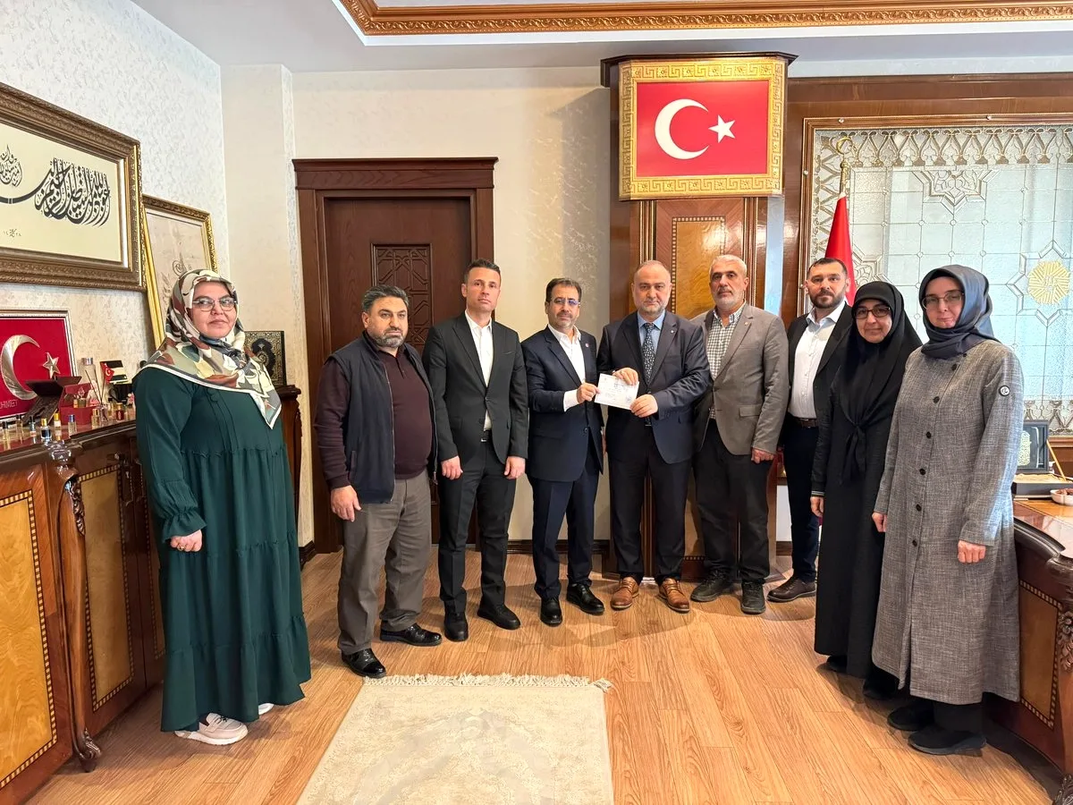 Diyanet-Sen Adana'dan Gazze'ye 335 Bin TL İnsani Yardım Diyanet-Sen Adana'dan Gazze'ye 335 Bin TL İnsani Yardım