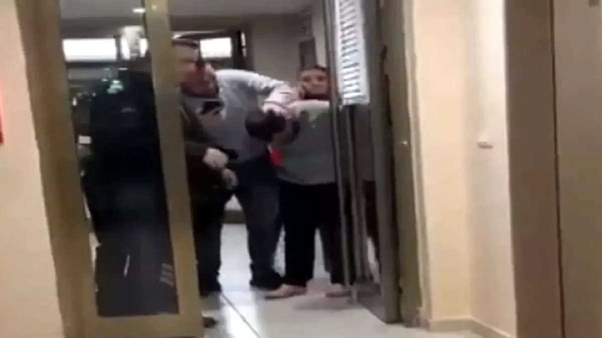 Sarıyer'de Kız Yurduna Giren Şüpheli Tutuklandı Sarıyer'de Kız Yurduna Giren Şüpheli Tutuklandı