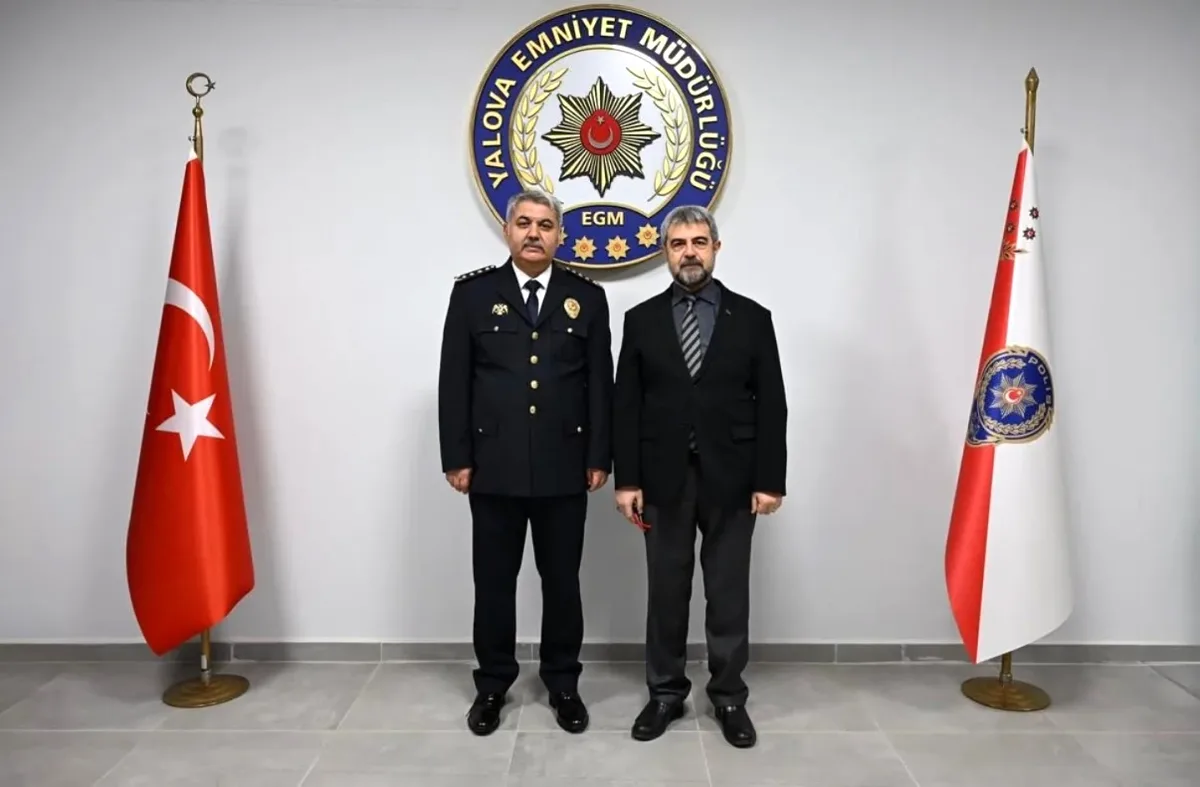Yalova'da Polis Günü'nde Anlamlı Ziyaret Yalova'da Polis Günü'nde Anlamlı Ziyaret