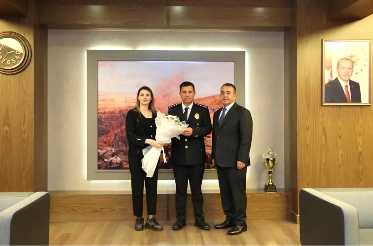 MHP Gaziantep, 181. Kuruluş Yılında Emniyet Müdürü'nü Ziyaret Etti MHP Gaziantep, 181. Kuruluş Yılında Emniyet Müdürü'nü Ziyaret Etti