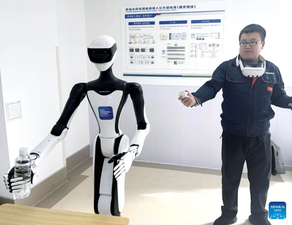 Qingdao'da Yaşlı Bakım Robotları İçin Dev Eğitim Merkezi Qingdao'da Yaşlı Bakım Robotları İçin Dev Eğitim Merkezi