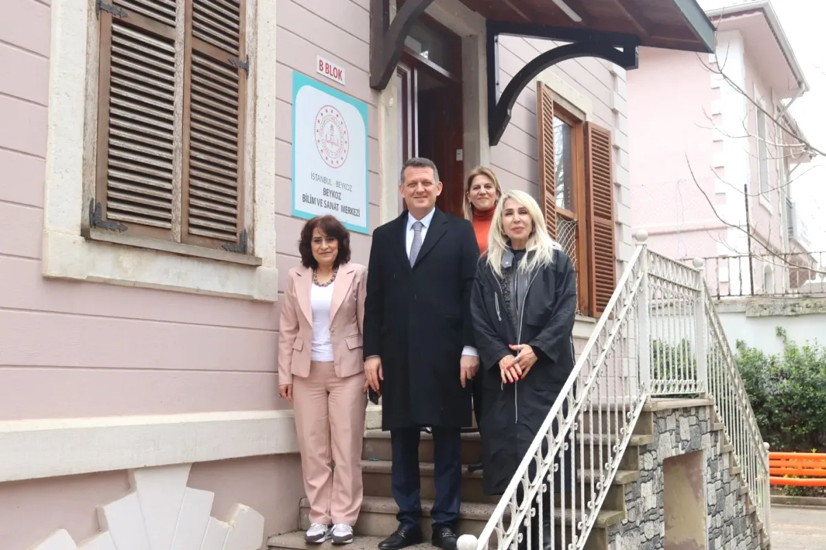 Kaymakam Ürkmezer'in Minik Öğrencilerle Buluşması: Erken Eğitimin Sırları Kaymakam Ürkmezer'in Minik Öğrencilerle Buluşması: Erken Eğitimin Sırları