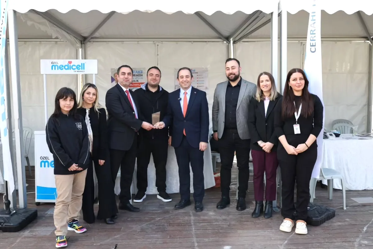 Çatalca'da Sağlık Haftası: Ücretsiz Hizmetler Hemşehrilerle Buluştu Çatalca'da Sağlık Haftası: Ücretsiz Hizmetler Hemşehrilerle Buluştu