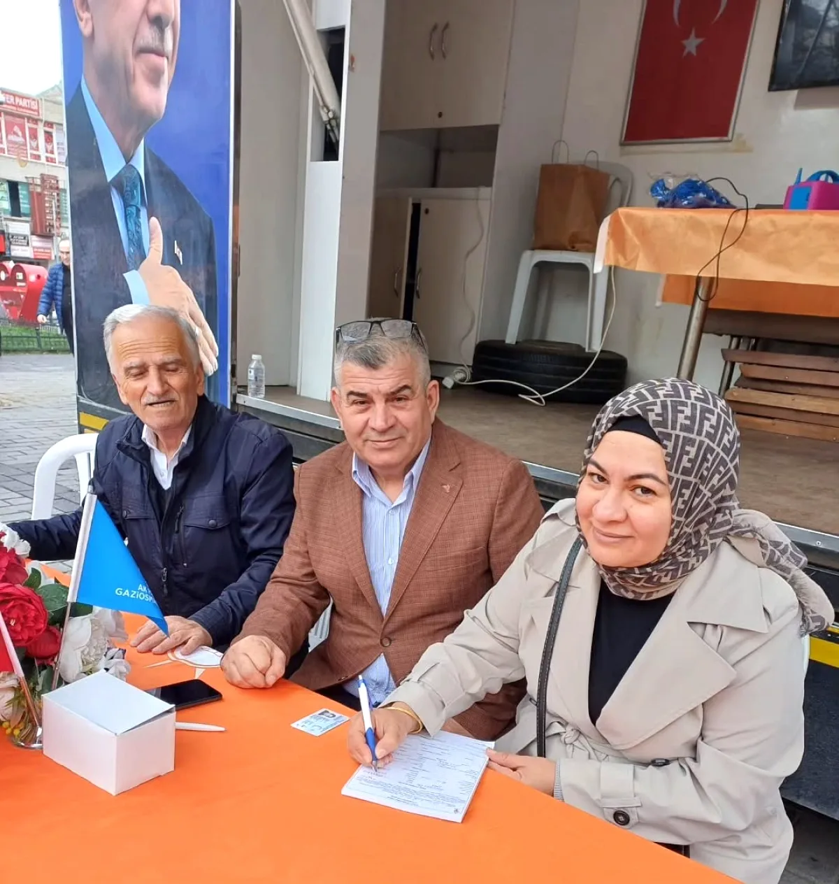 AK Nokta Aracı Gaziosmanpaşa Yenidoğan'da Vatandaşlarla Buluştu AK Nokta Aracı Gaziosmanpaşa Yenidoğan'da Vatandaşlarla Buluştu