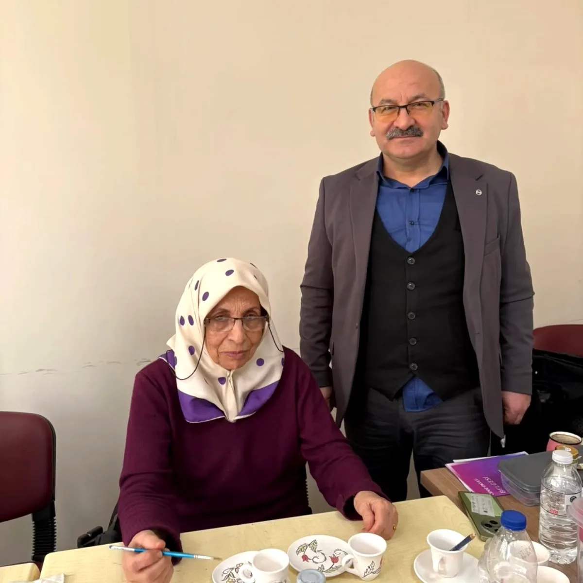 Çiftlikköy'de Çini Sanatıyla Renklenen Halk Eğitimi Çiftlikköy'de Çini Sanatıyla Renklenen Halk Eğitimi