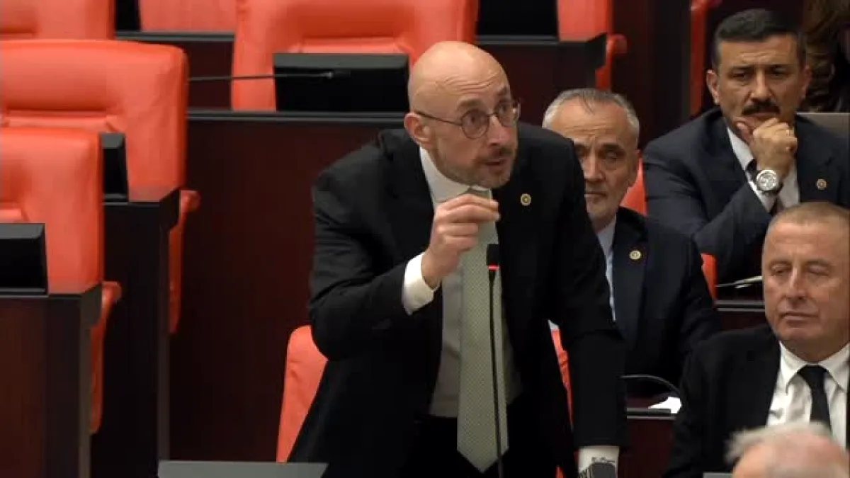 İYİ Parti'li Poyraz'dan Polis Teşkilatı'nın 181. Yılına Özel Kutlama İYİ Parti'li Poyraz'dan Polis Teşkilatı'nın 181. Yılına Özel Kutlama