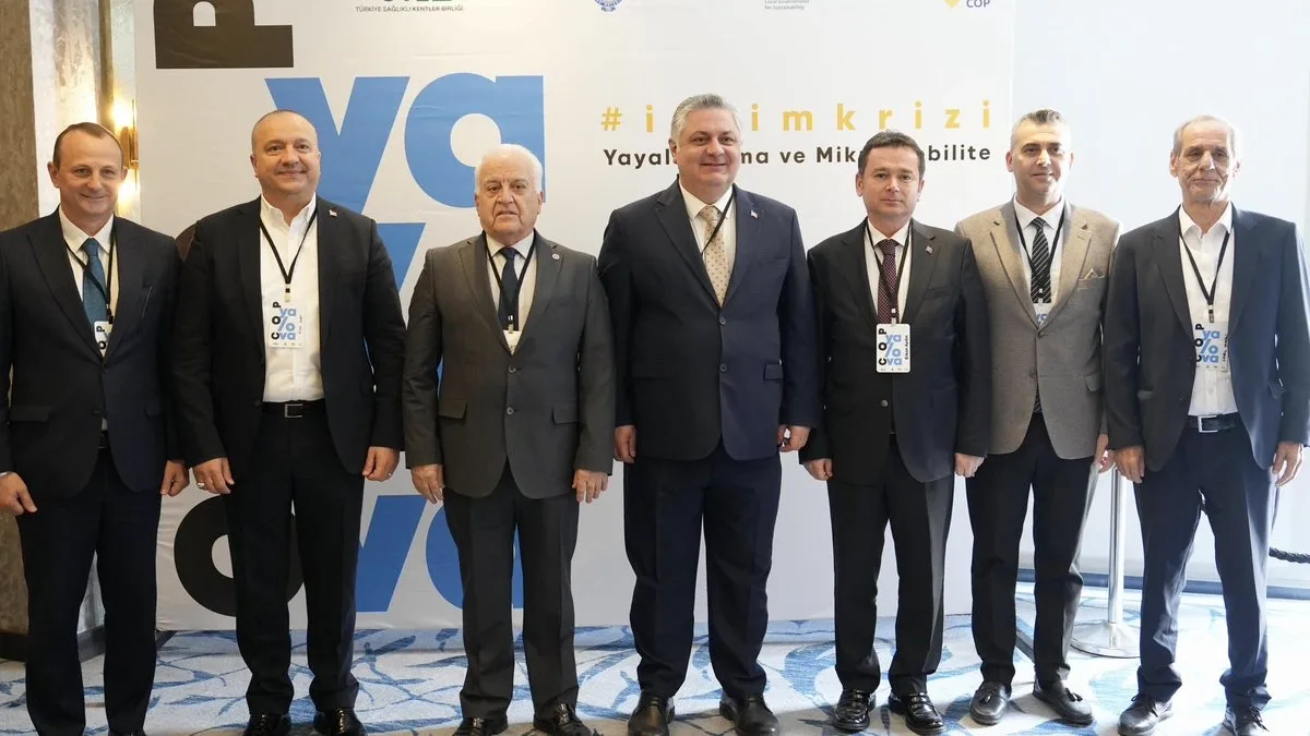 Bursa Osmangazi Belediye Başkanı Erkan Aydın, Yalova'da İklim Değişikliği Konferansı'na Katıldı Bursa Osmangazi Belediye Başkanı Erkan Aydın, Yalova'da İklim Değişikliği Konferansı'na Katıldı