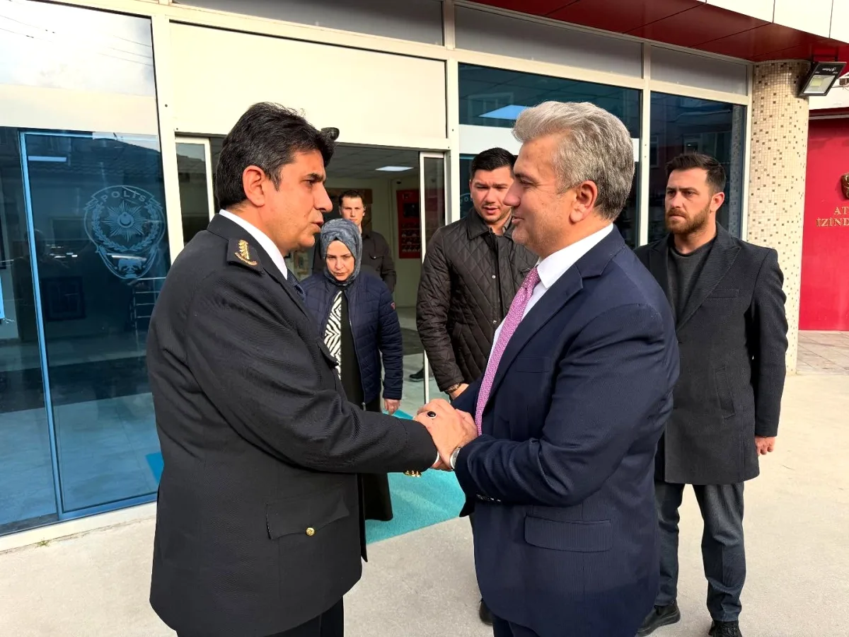 Balıkesir'de Polis Haftası Ziyareti: Milletvekili Canbey'den Emniyet'e Tebrik Balıkesir'de Polis Haftası Ziyareti: Milletvekili Canbey'den Emniyet'e Tebrik