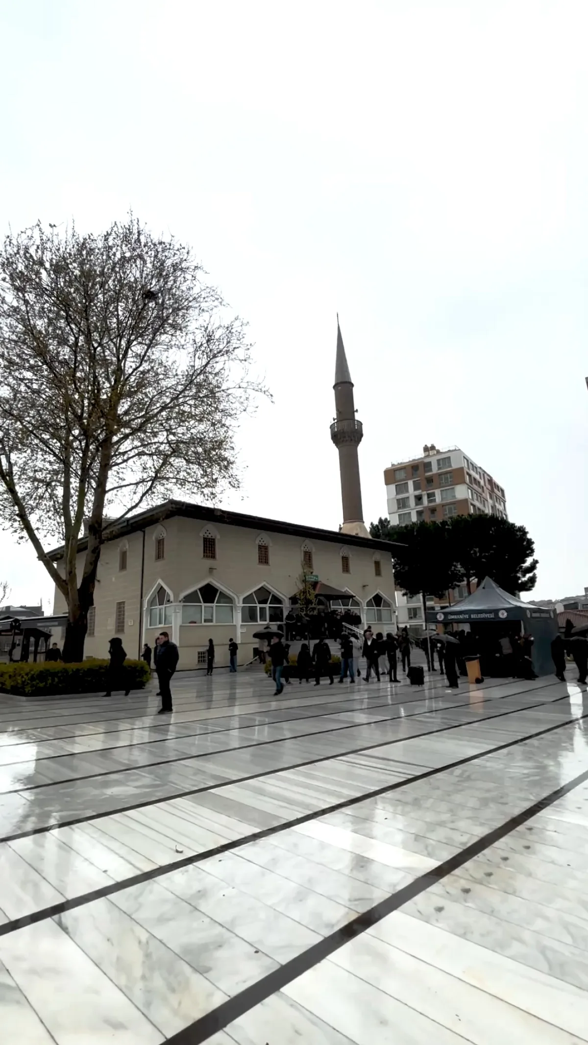 Ümraniye Belediyesi'nden Cuma Namazı Çıkışında Sıcak Çorba İkramı Ümraniye Belediyesi'nden Cuma Namazı Çıkışında Sıcak Çorba İkramı