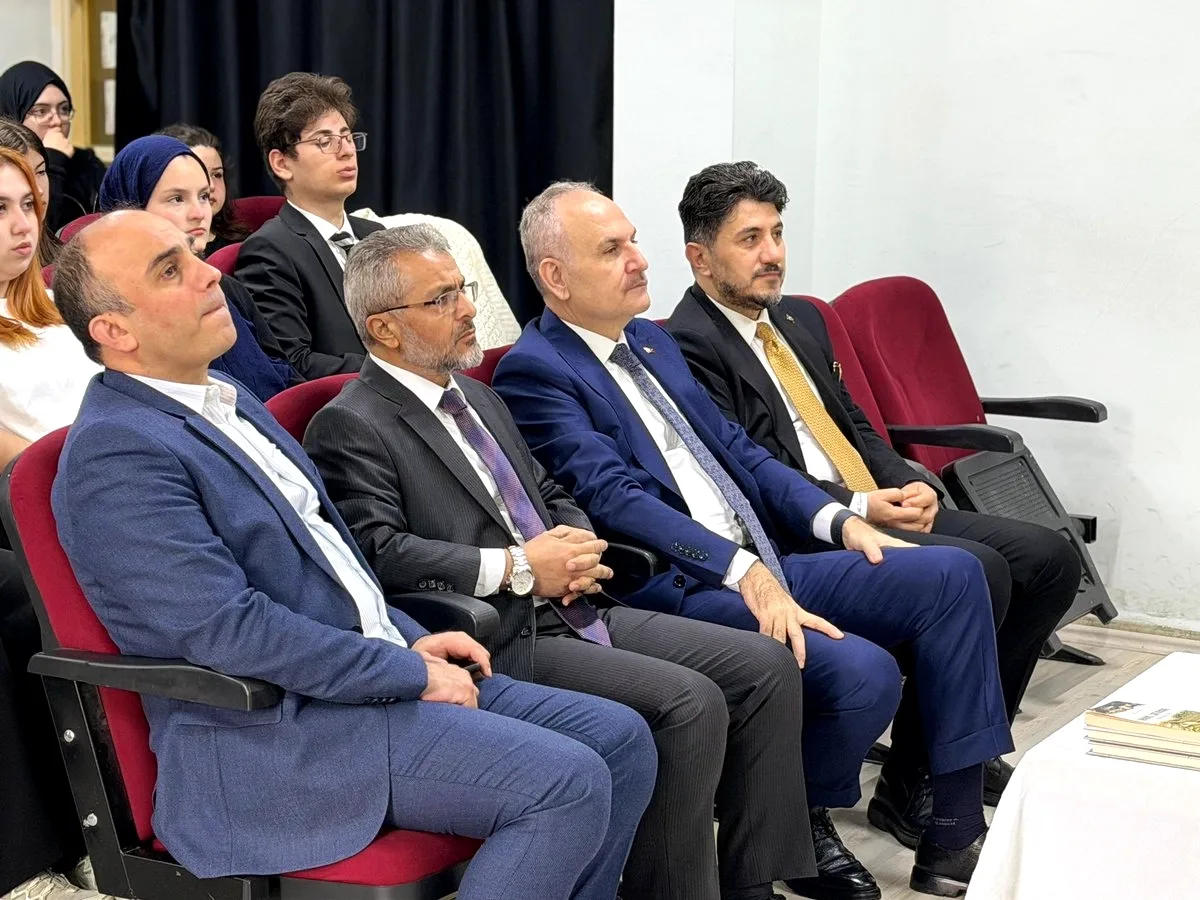 Gaziosmanpaşa'da Endülüs Bilim Adamları Konferansı Düzenlendi Gaziosmanpaşa'da Endülüs Bilim Adamları Konferansı Düzenlendi