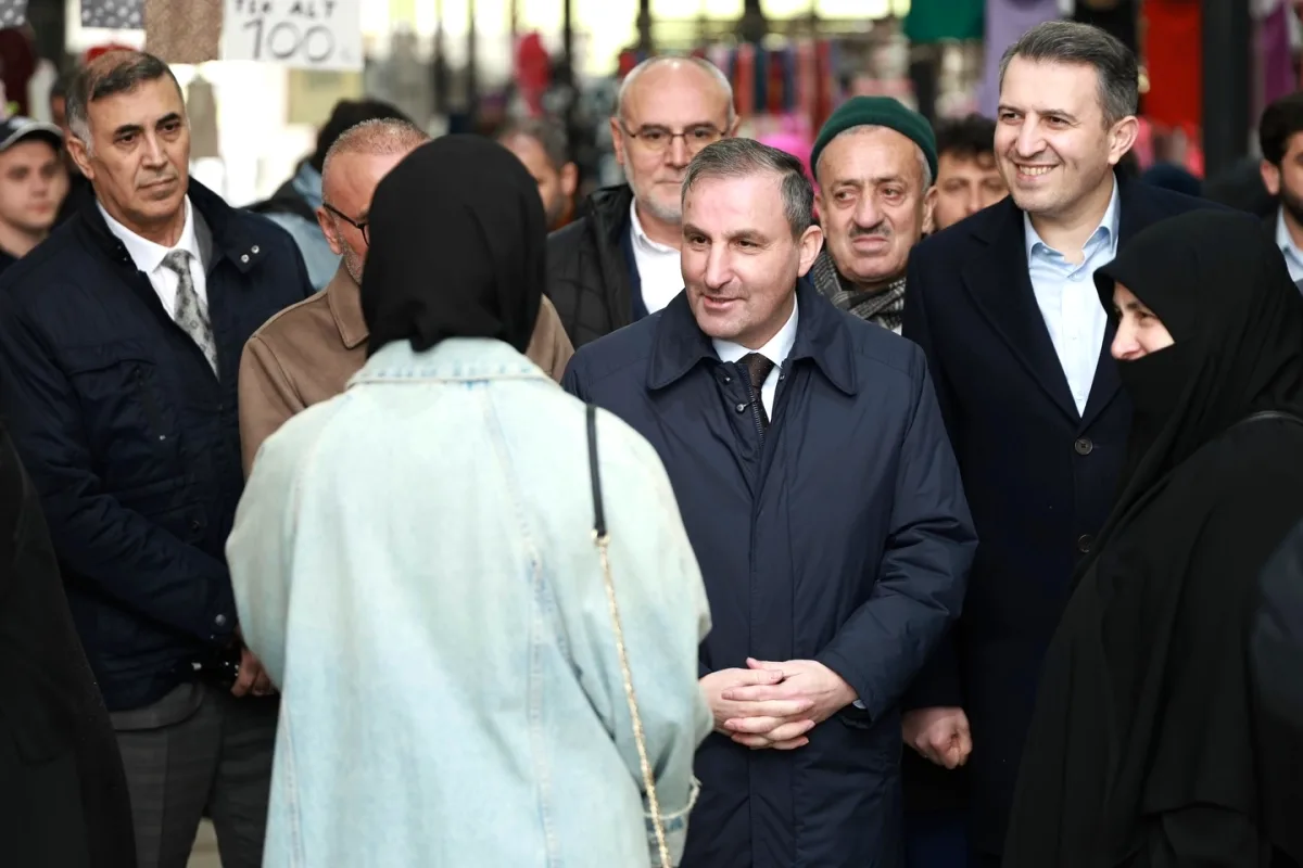 Tombaş'tan Sultanbeyli Esnafına Bereket Dileği Tombaş'tan Sultanbeyli Esnafına Bereket Dileği