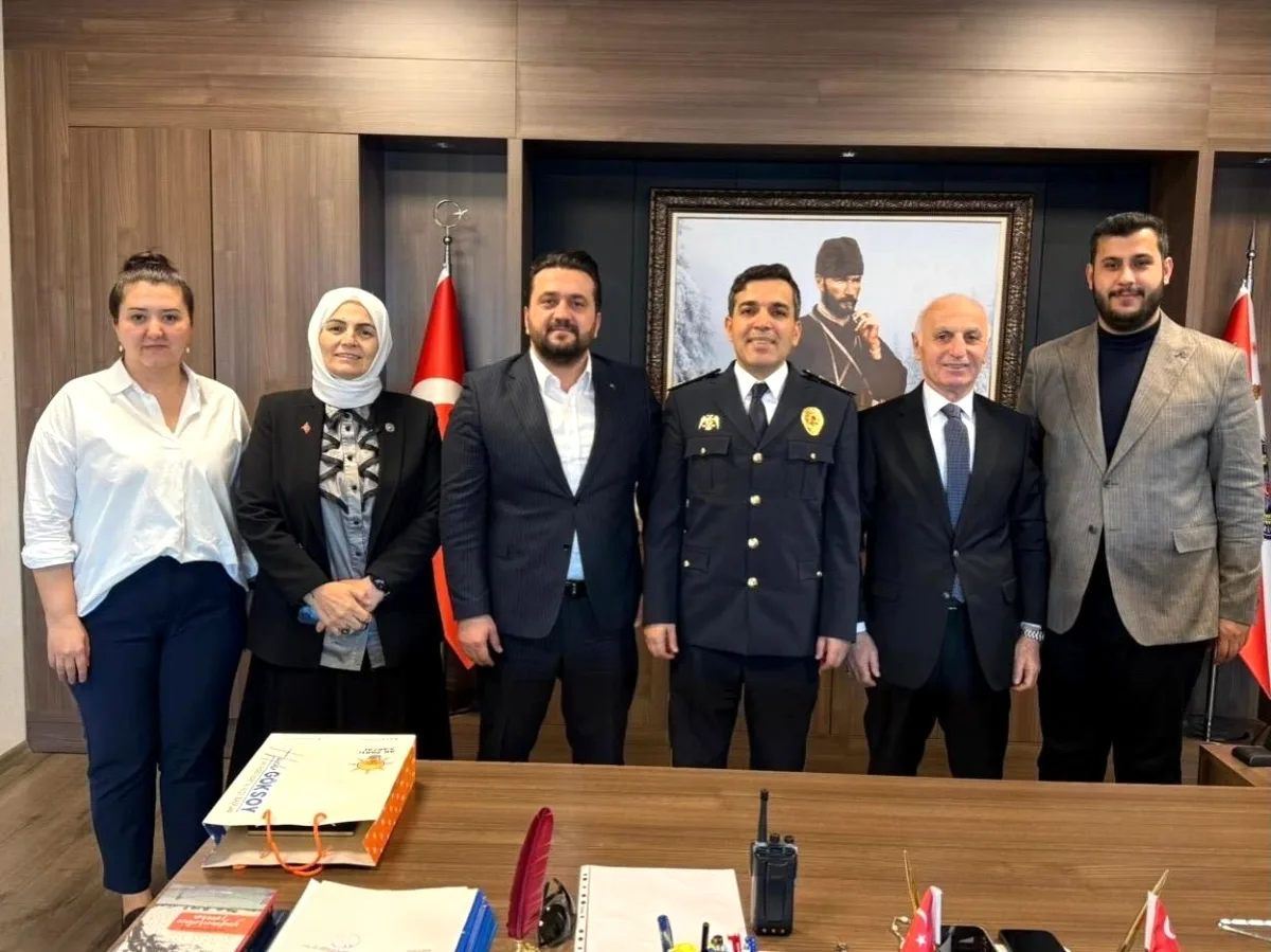 Polis Haftası'nda Kartal'da Anlamlı Ziyaret Polis Haftası'nda Kartal'da Anlamlı Ziyaret