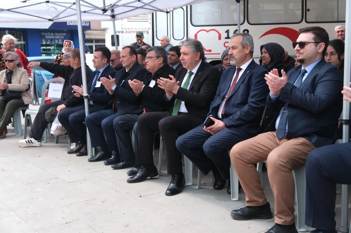 Yalova Çiftlikköy'de "Bir Test Bir Hayat" Etkinliği Yoğun İlgi Gördü Yalova Çiftlikköy'de "Bir Test Bir Hayat" Etkinliği Yoğun İlgi Gördü