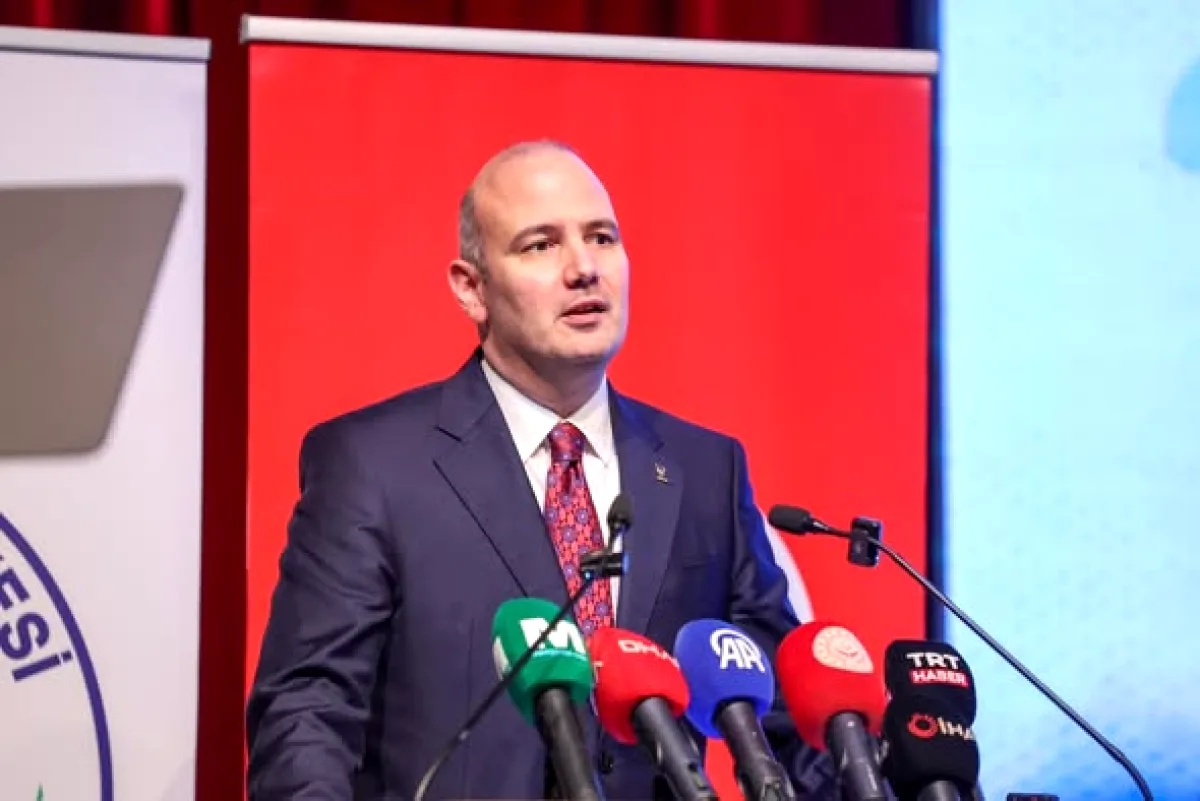 Beşevler'de İftar Saati Yoğunluğunda Kumanya Desteği: AK Parti Gençliği Sahada Beşevler'de İftar Saati Yoğunluğunda Kumanya Desteği: AK Parti Gençliği Sahada