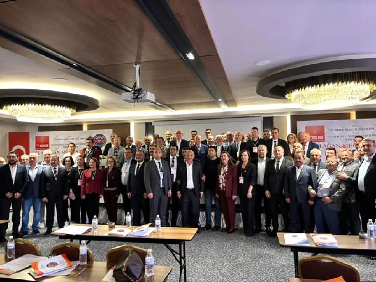 Kalecik Belediye Başkanı Karakoç'tan Mevzuat Toplantısı'na Katılım Kalecik Belediye Başkanı Karakoç'tan Mevzuat Toplantısı'na Katılım