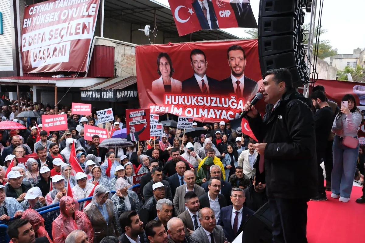Ceyhan 300 Gündür Aydar'ın Özgürlüğünü İstiyor Ceyhan 300 Gündür Aydar'ın Özgürlüğünü İstiyor
