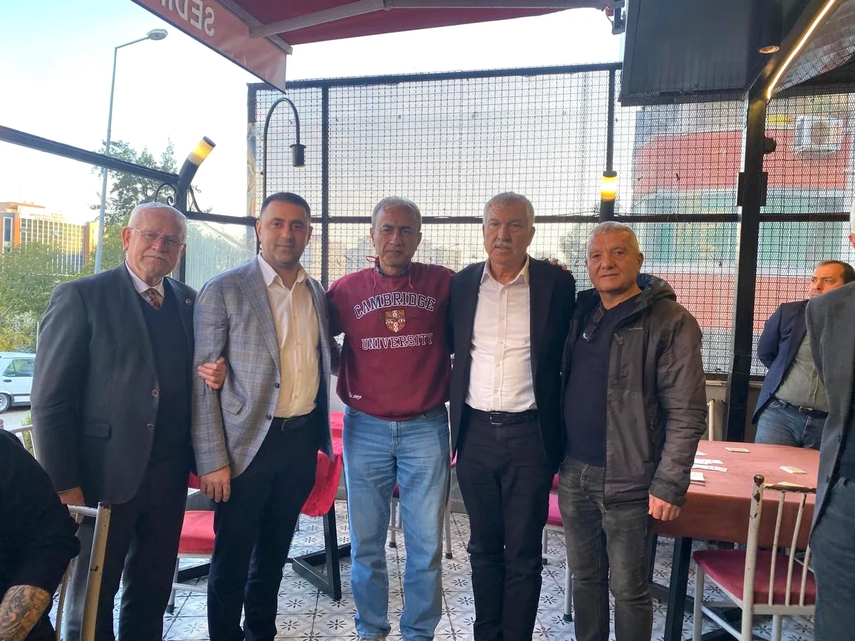 Adana'da Mahalle Buluşması: Vatandaşların Talepleri Dinlendi Adana'da Mahalle Buluşması: Vatandaşların Talepleri Dinlendi