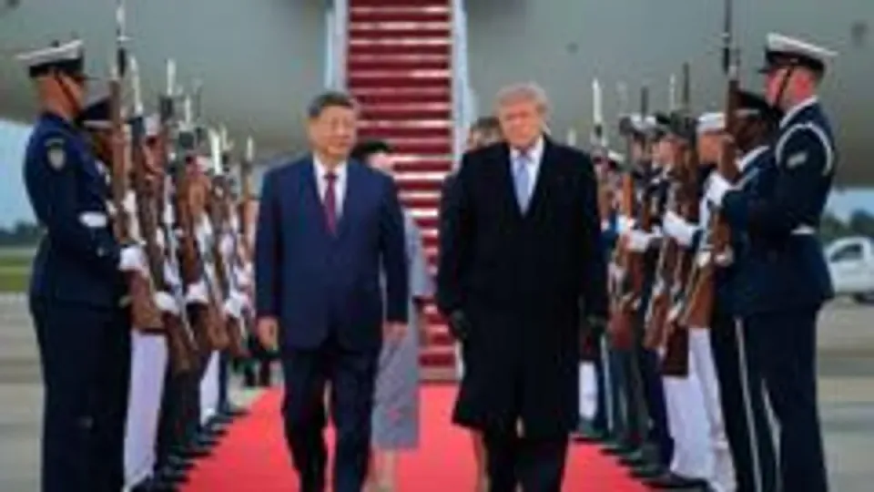 Xi Jinping Washington'da: İran petrolü ve nükleer dosyada Trump ile kırışma görseli