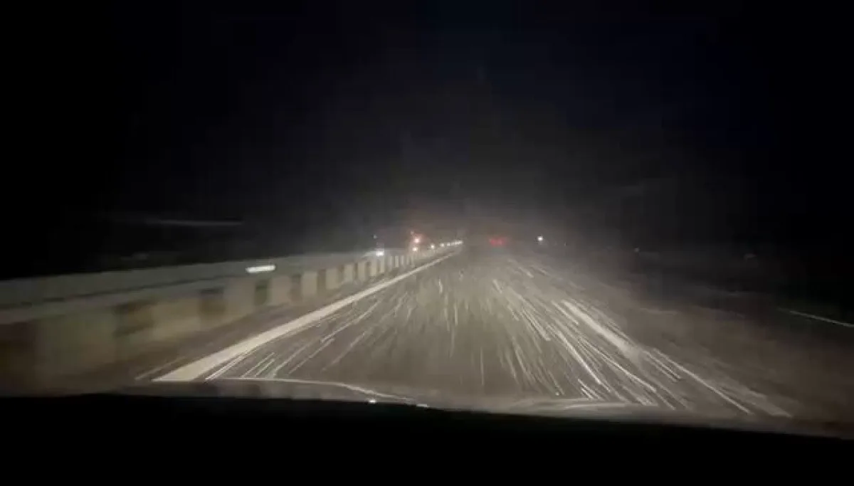 Şevkin'den Nisan'da Kar Manzaralı Ankara Yolu Paylaşımı Şevkin'den Nisan'da Kar Manzaralı Ankara Yolu Paylaşımı