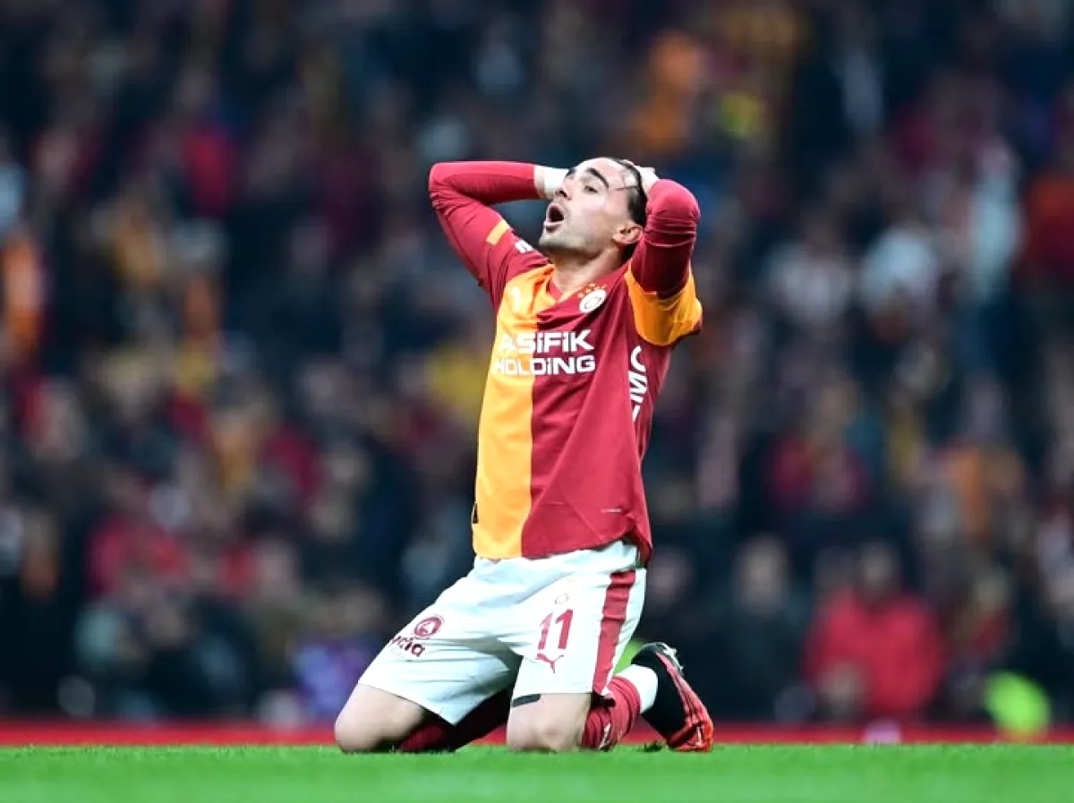 Galatasaray'da Form Krizi: 12 Maçlık Performansını 3 Maça Sığdırdı Galatasaray'da Form Krizi: 12 Maçlık Performansını 3 Maça Sığdırdı