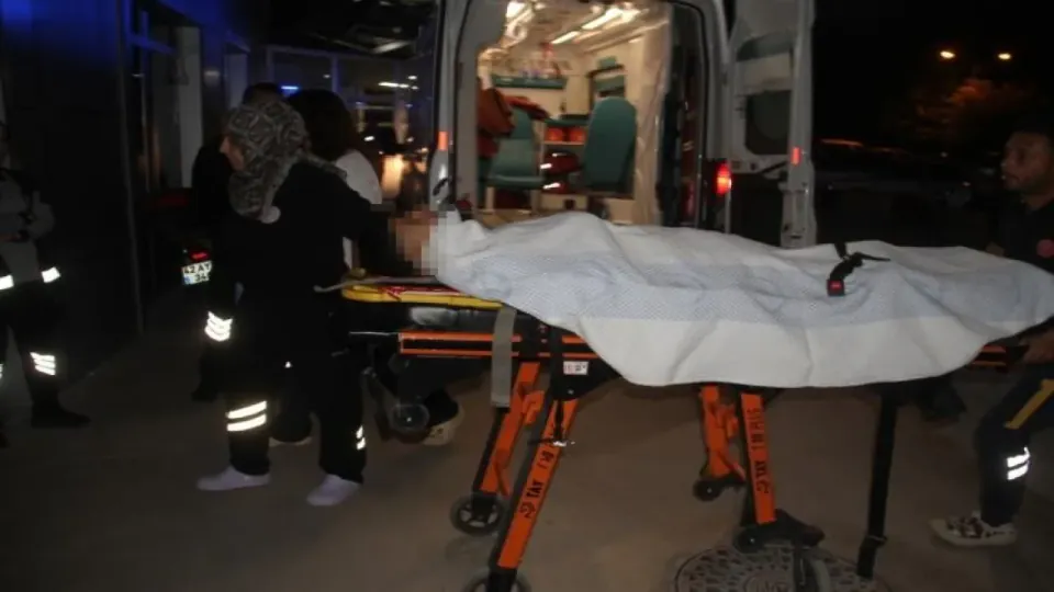 Konya Beyşehir'de asker eğlencesi kanlı bitti: 17 yaşlı genç bıçaklandı görseli