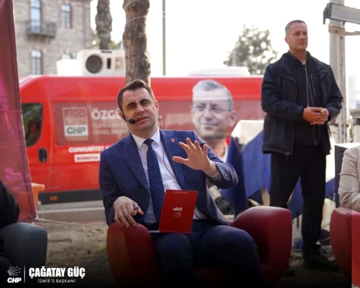 CHP'den Ümit Erkol'a Destek: "Yalnız Değildir" CHP'den Ümit Erkol'a Destek: "Yalnız Değildir"