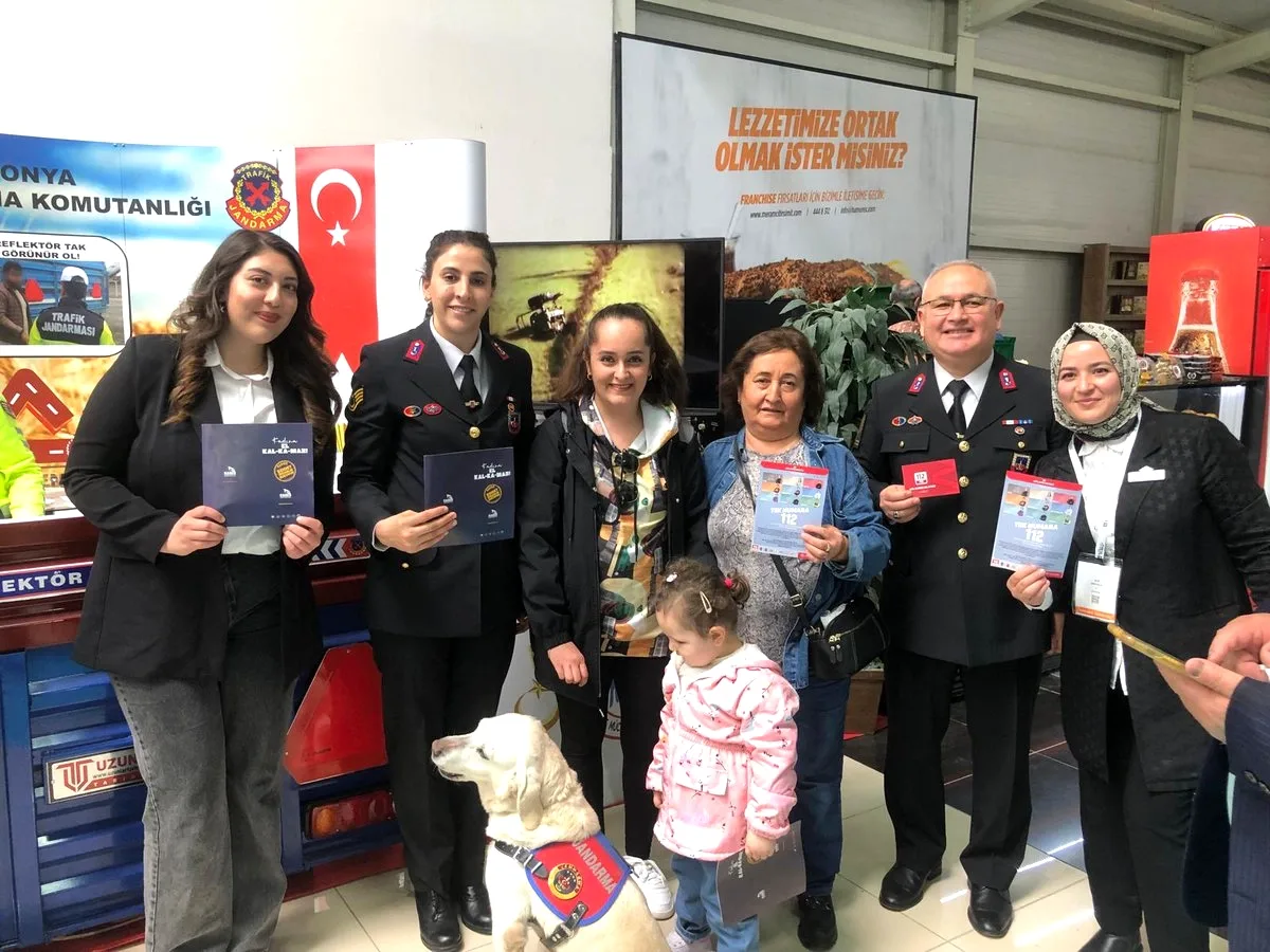 Konya Tarım Fuarı'nda 112 Acil Çağrı Merkezi Tanıtıldı Konya Tarım Fuarı'nda 112 Acil Çağrı Merkezi Tanıtıldı
