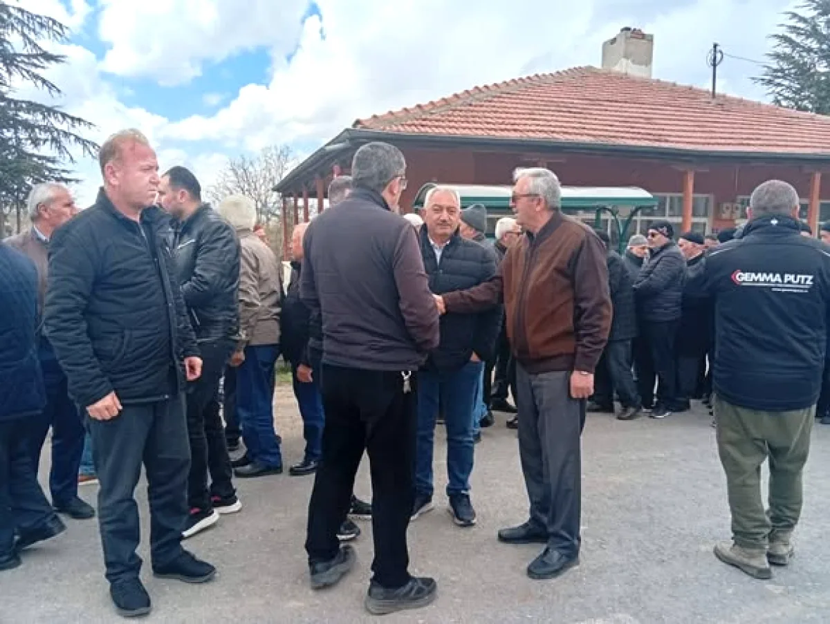 Bünyan'da Taziye Ziyareti: Özden Ailesine Başsağlığı Bünyan'da Taziye Ziyareti: Özden Ailesine Başsağlığı